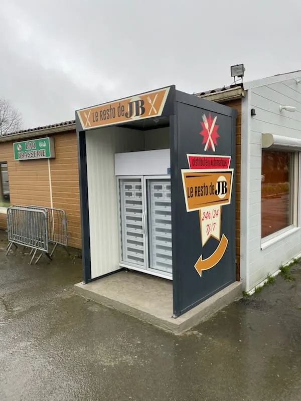 Chez JB refrigerated locker installation at its point of sale